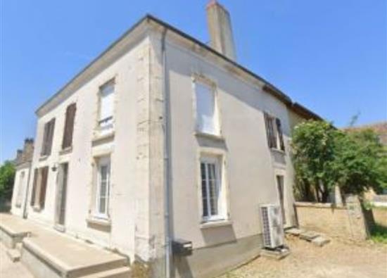 MAISON DE CARACTERE AVEC JARDIN ET DEPENDANCE A VENDRE PROCHE DE MAROLLES LES BRAULTS