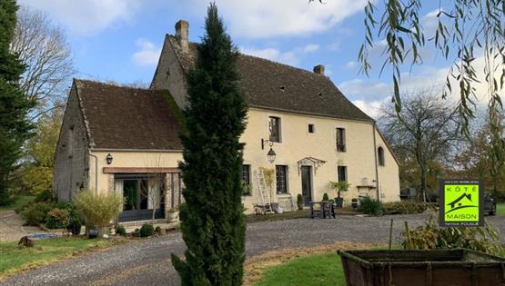 DEMEURE SUR 4930M A VENDRE MORTAGNE-AU-PERCHE (Proche)