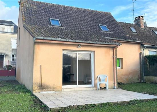 MAISON  AVEC JARDIN ET GARAGE A VENDRE BALLON (Proche)