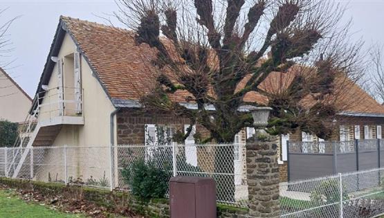 PROPRIETE 4 CHAMBRES DE PLAIN-PIED A VENDRE SAINT SATURNIN