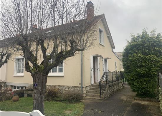 JOLIE MAISON AVEC JARDIN ET GARAGE A VENDRE ALENCON PROCHE DU CENTRE-VILLE  PIED